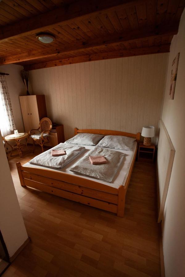Penzion Lukov Lukov  ภายนอก รูปภาพ